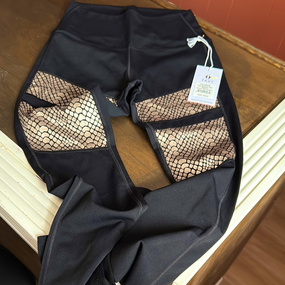 Black and Tan Patterned Leggings